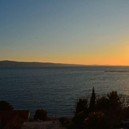 Cosy Sunset Apartment Omis Exterior photo